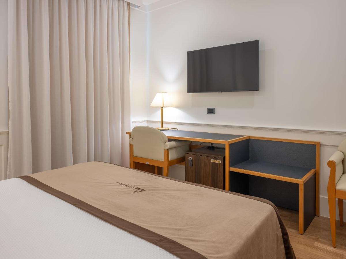Mirabella Hotel Mirabella Eclano Екстер'єр фото