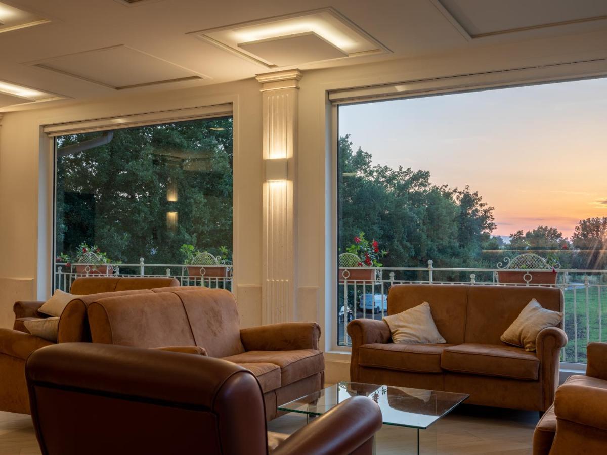 Mirabella Hotel Mirabella Eclano Екстер'єр фото