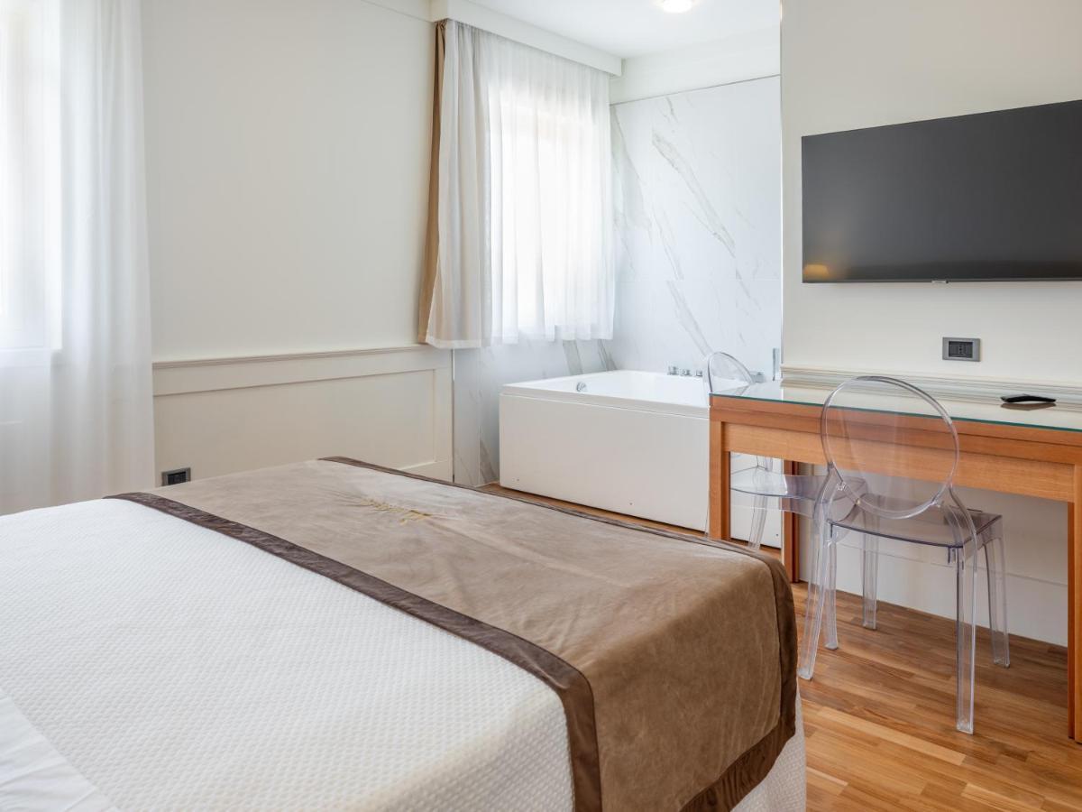 Mirabella Hotel Mirabella Eclano Екстер'єр фото
